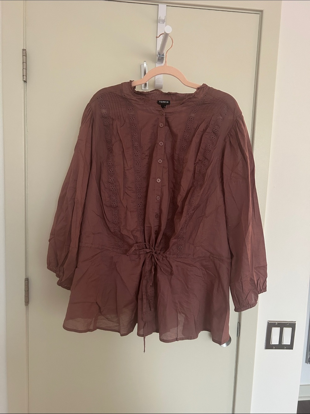 torrid dusty mauve button-front peasant tunic with drawstring